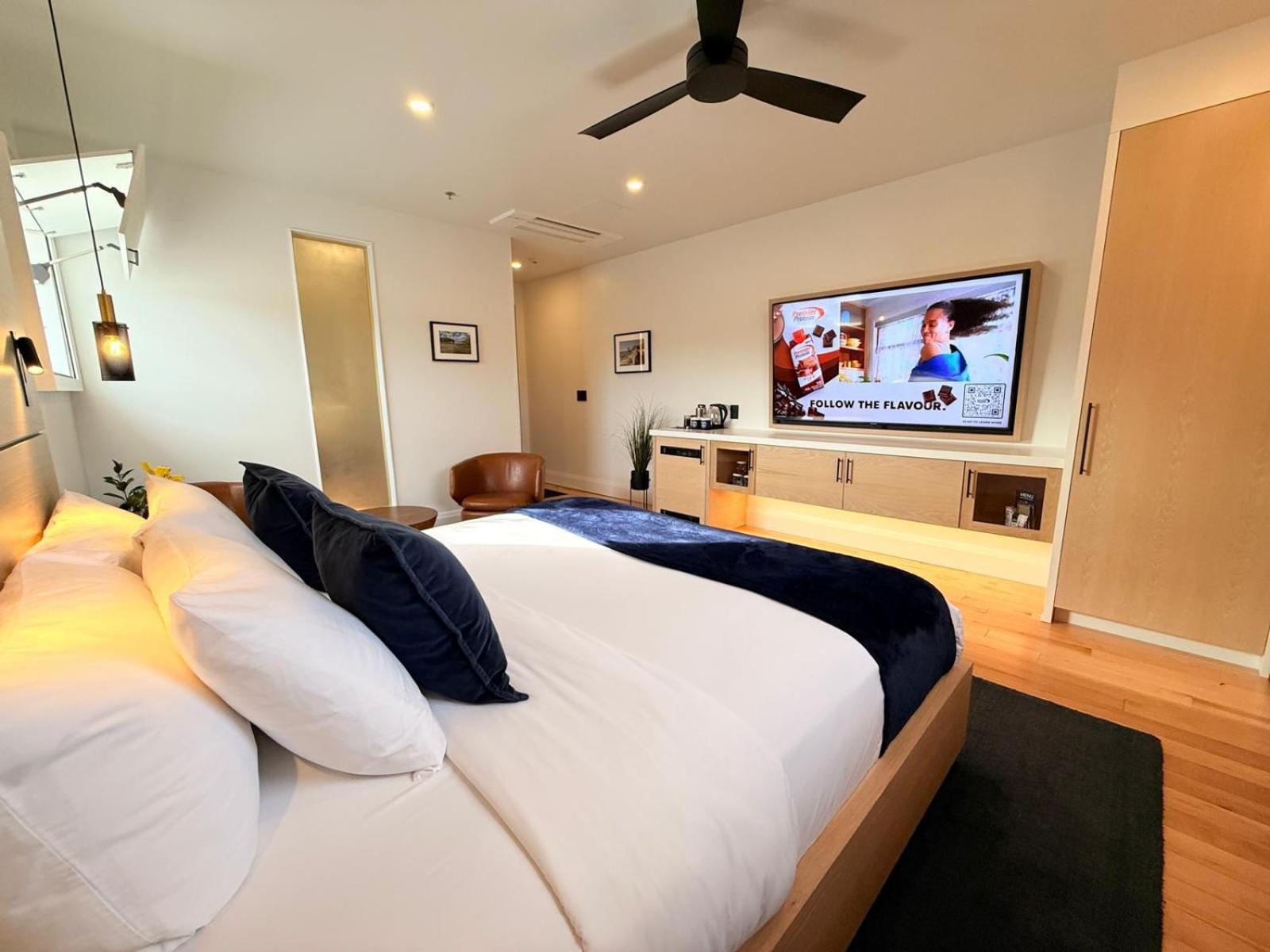Cribs On Main Hotel Picton Buitenkant foto